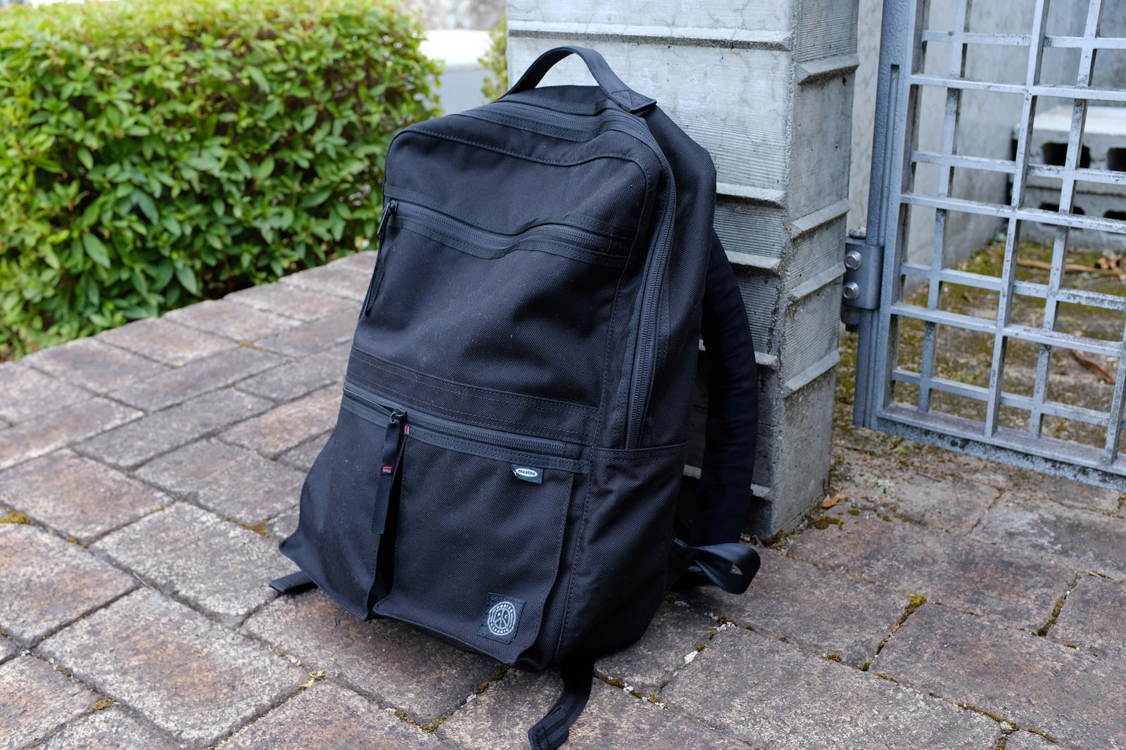 Porter Classic ニュートンバック(L) BLACK - 通販 - solarenergysas